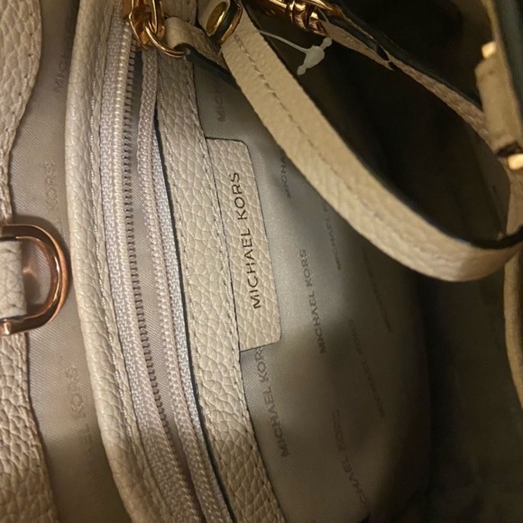 Michael Kors Bag - Picture 7 of 7